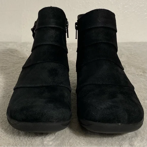 Clarks Christine Sway Black Suede Ankle Boots Women’s Size 7M Dual Zippers - Picture 4 of 10